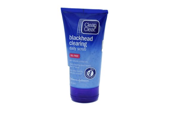 CLEAN & CLEAR BLACKHEAD CLEARING DAILY SCRUB 150ML