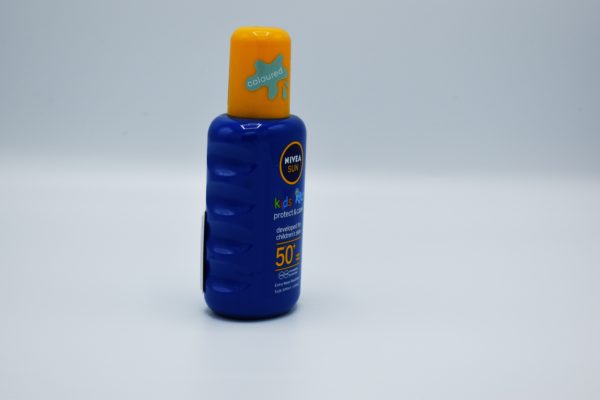 NIVEA SUN KIDS PROTECT & CARE 50+ 200ML - Image 2