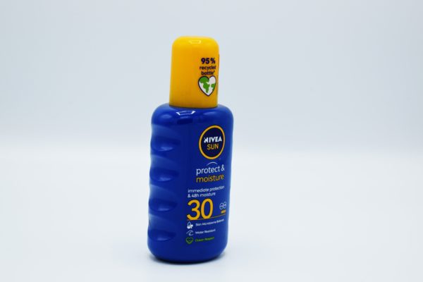 NIVEA SUN PROTECT & MOISTURE 30 HIGH 200ML