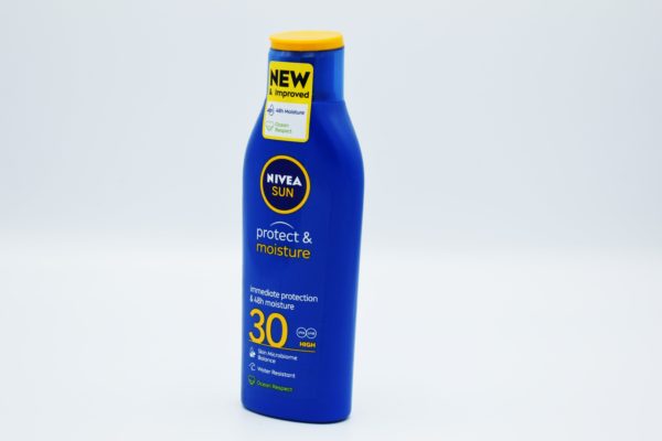 NIVEA SUN PROTECT & MOISTURE 30 HIGH 200ML