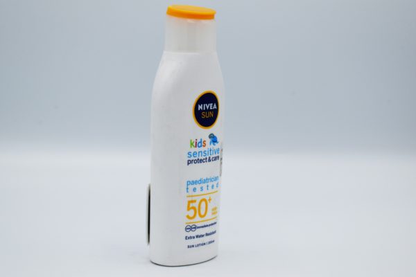 NIVEA SUN KIDS SENSITIVE PROTECT & CARE PAEDIATRICIAN 50+ 200ML