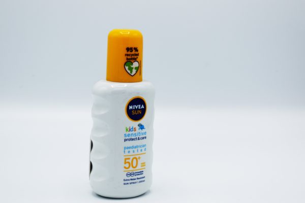 NIVEA SUN KIDS SENSITIVE PROTECT & CARE PAEDIATRICIAN 200ML