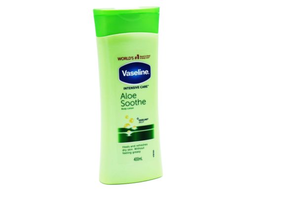 VASELINE INTENSIVE CARE LOTION ALOE SOOTHE 400ML